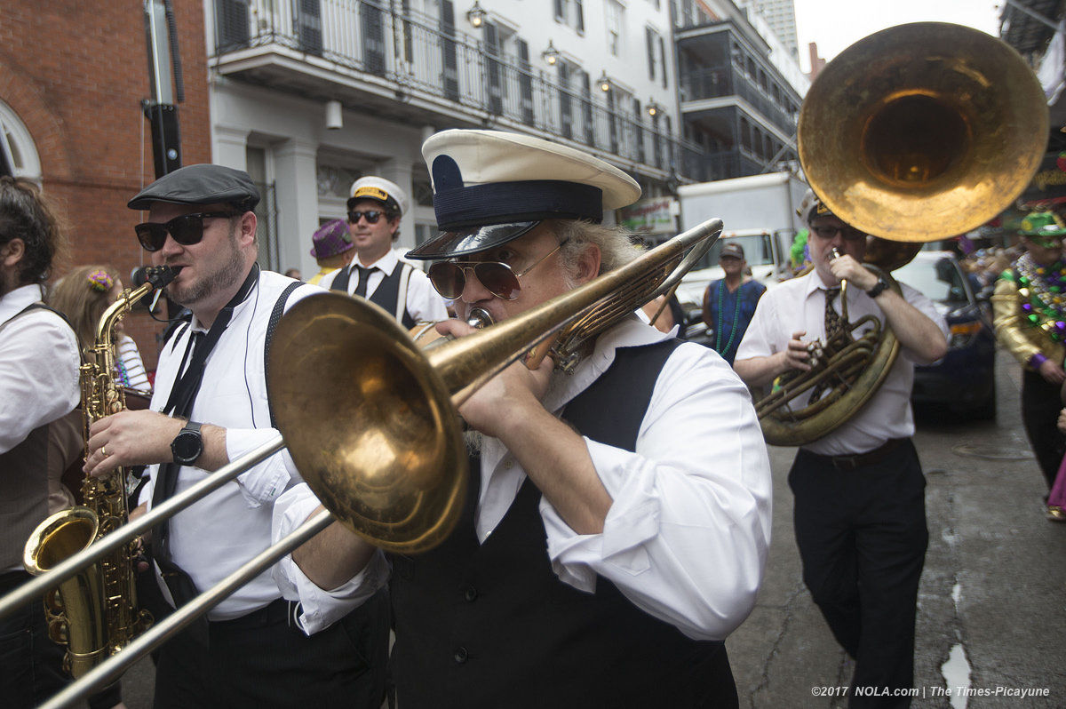 Walking krewes hit the French Quarter: See Mardi Gras photos